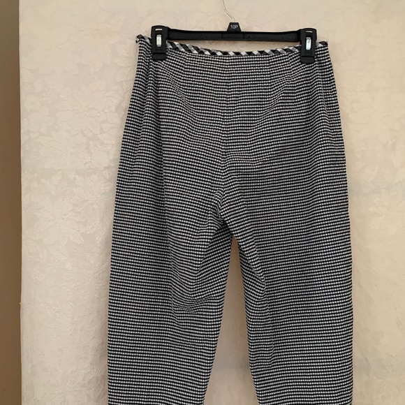 Talbots Seersucker Black/White Check Capris - Picture 2 of 11